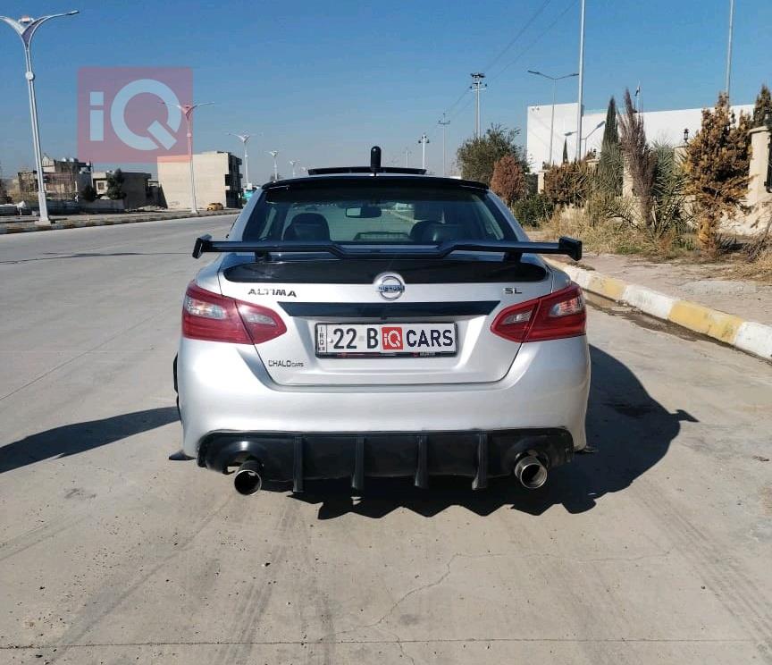 نيسان ألتيما